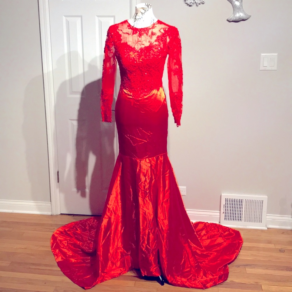 Vintage Lace Floral Satin Mermaid Formal Evening Long Sleeve Gown Whimsygoth
